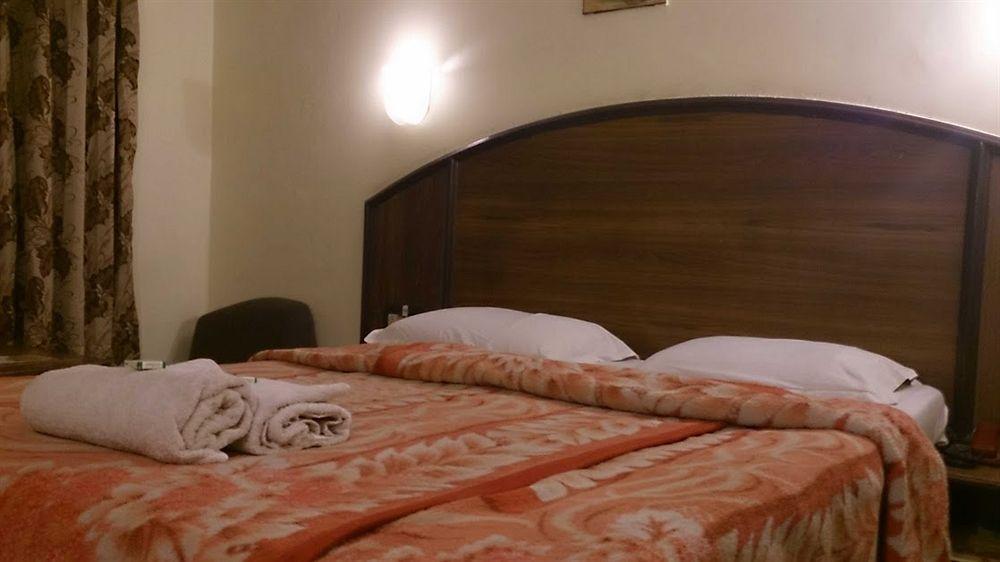 Fabhotel Khems Shoram Palace Road Ooty Dış mekan fotoğraf