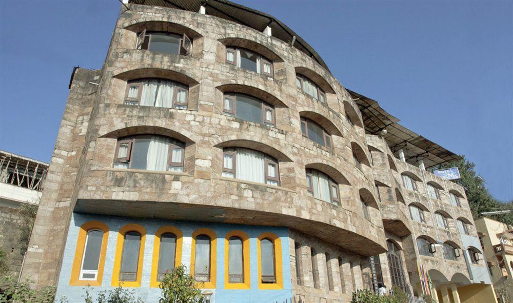 Fabhotel Khems Shoram Palace Road Ooty Dış mekan fotoğraf