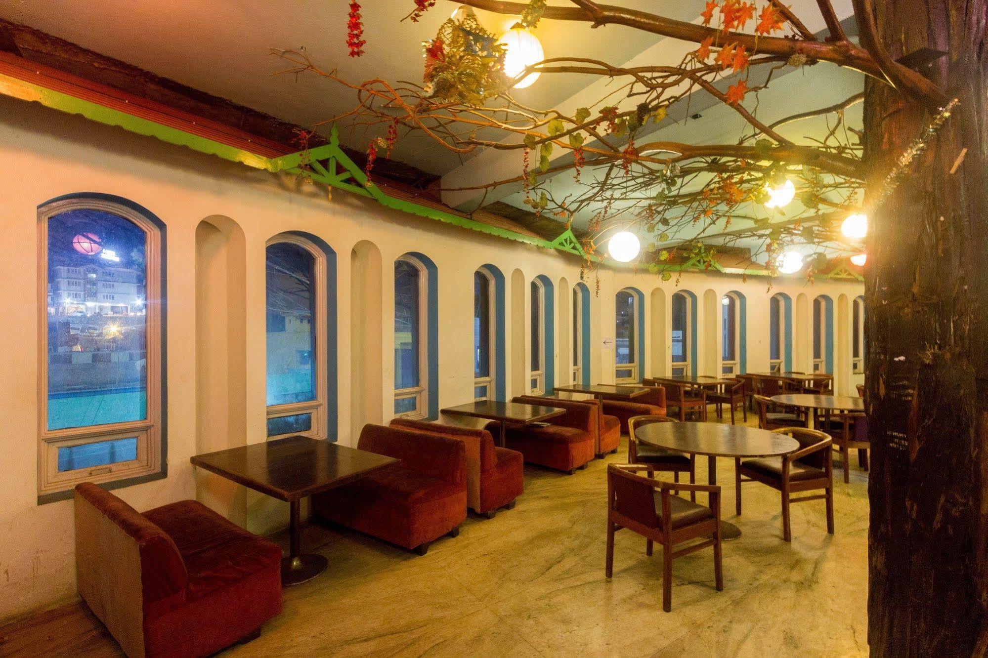 Fabhotel Khems Shoram Palace Road Ooty Dış mekan fotoğraf